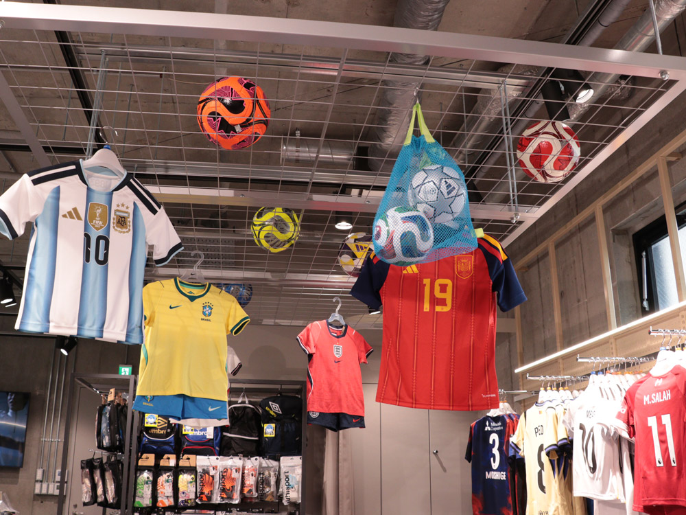 サッカーショップKAMO 原宿店 ＜東京都＞