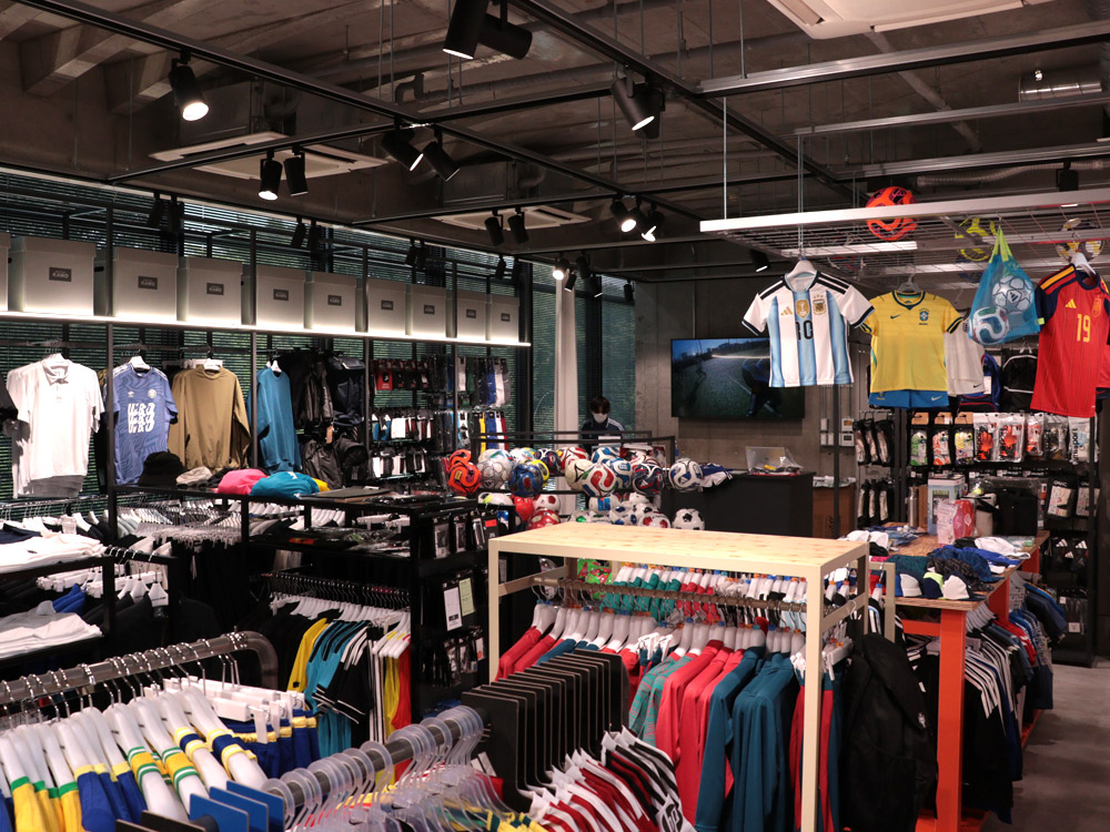 サッカーショップKAMO 原宿店 ＜東京都＞