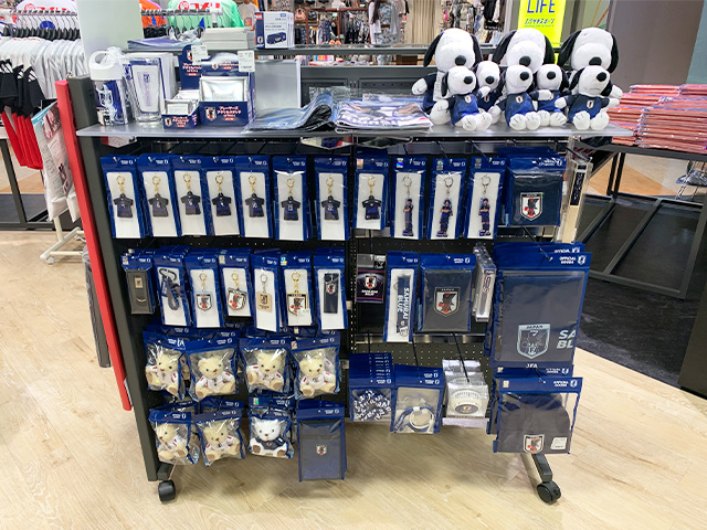 サッカーショップKAMO 新潟・ビルボードプレイス店 ＜新潟県＞