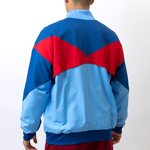 25-26 バルセロナ 4th ストライク アンセムジャケット