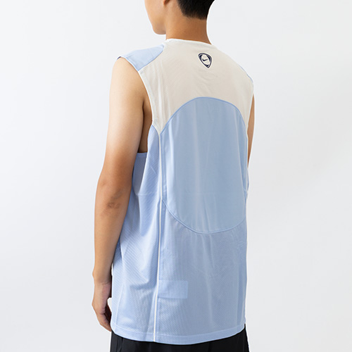 TOTAL 90 スリーブレストップ