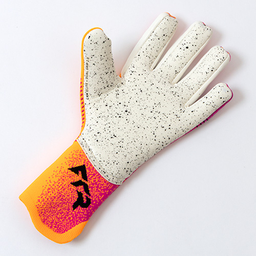 フューチャー アルティメット NC