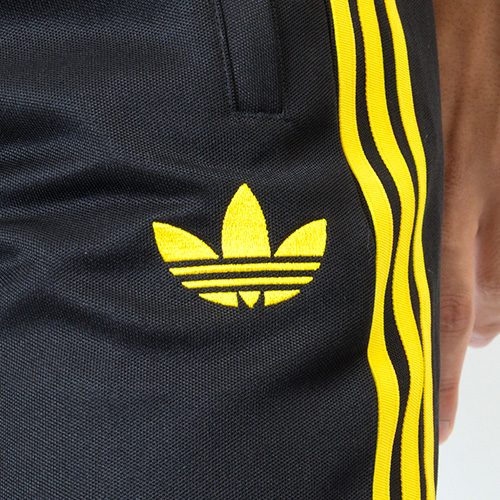 マンチェスター・ユナイテッド LIFESTYLER トラックパンツ