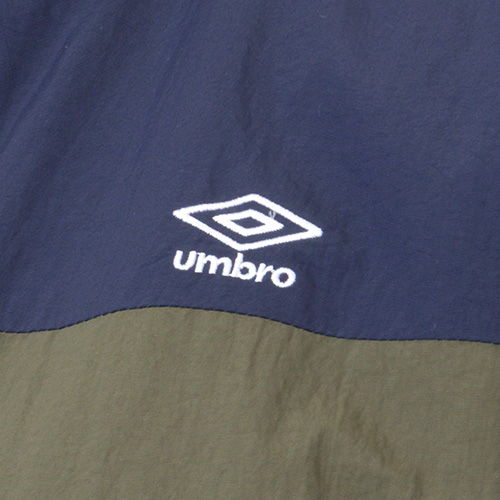 AWAY DAYS ナイロンウーブンハーフコート