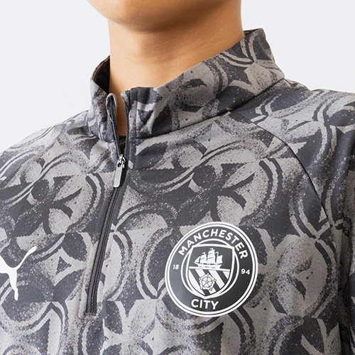 25-26 マンチェスター・シティ プレマッチ1/4ジップトップ