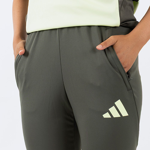 25-26 レアル・マドリード トレーニングパンツ