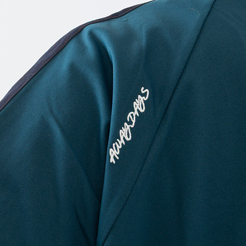 AWAY DAYS フィールテック半袖プラクティスシャツ