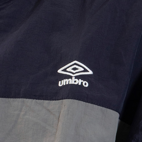 AWAY DAYS ナイロンウーブンジャケット