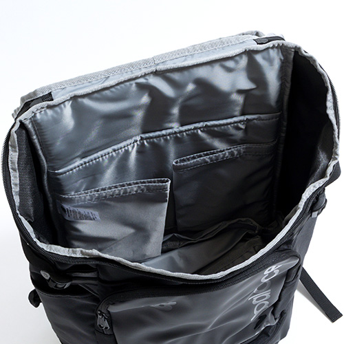 トップローディングバックパック 40L