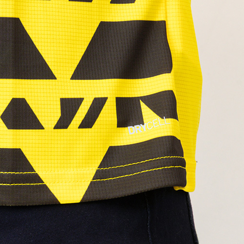 25-26 ドルトムント プレマッチシャツ