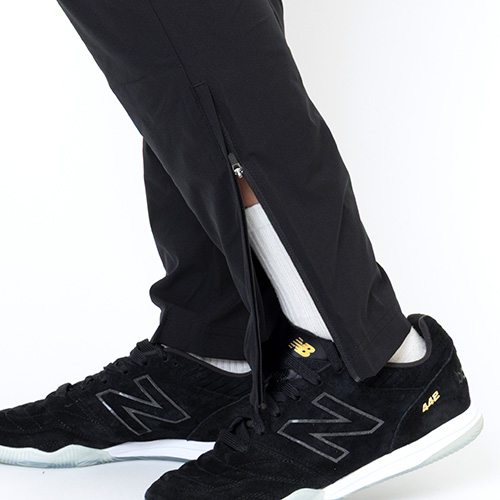 Black Out ストレッチウーブンパンツ