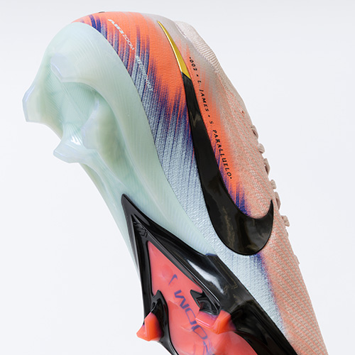 ズーム マーキュリアル ヴェイパー 16 エリート FG NU2