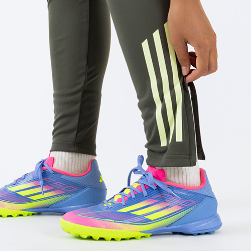 25-26 レアル・マドリード トレーニングパンツ