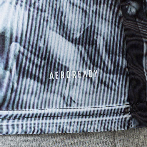 25-26 ユベントス プレマッチジャージー