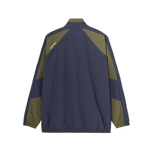 AWAY DAYS ナイロンウーブンジャケット