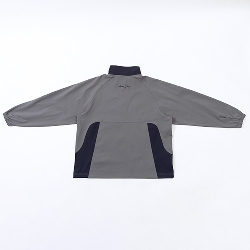 AWAY DAYS ハーフジップトップ