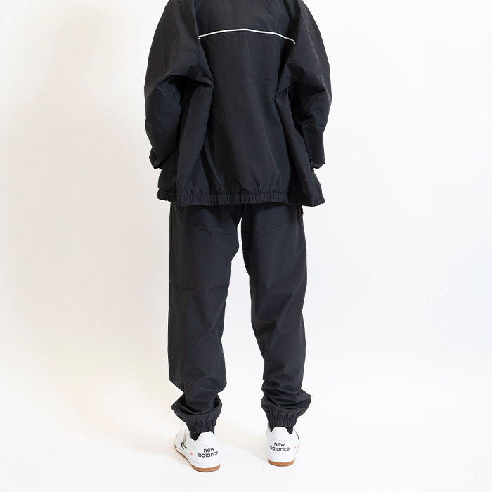 「オフピッチ ジャケット」主力商品